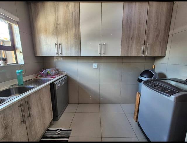 3 BEDROOM CLUSTER FOR SALE IN RACEVIEW